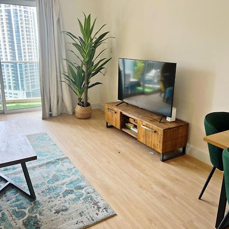 Newly Renovated Marina & Sea View Family Condo Ντουμπάι Εξωτερικό φωτογραφία